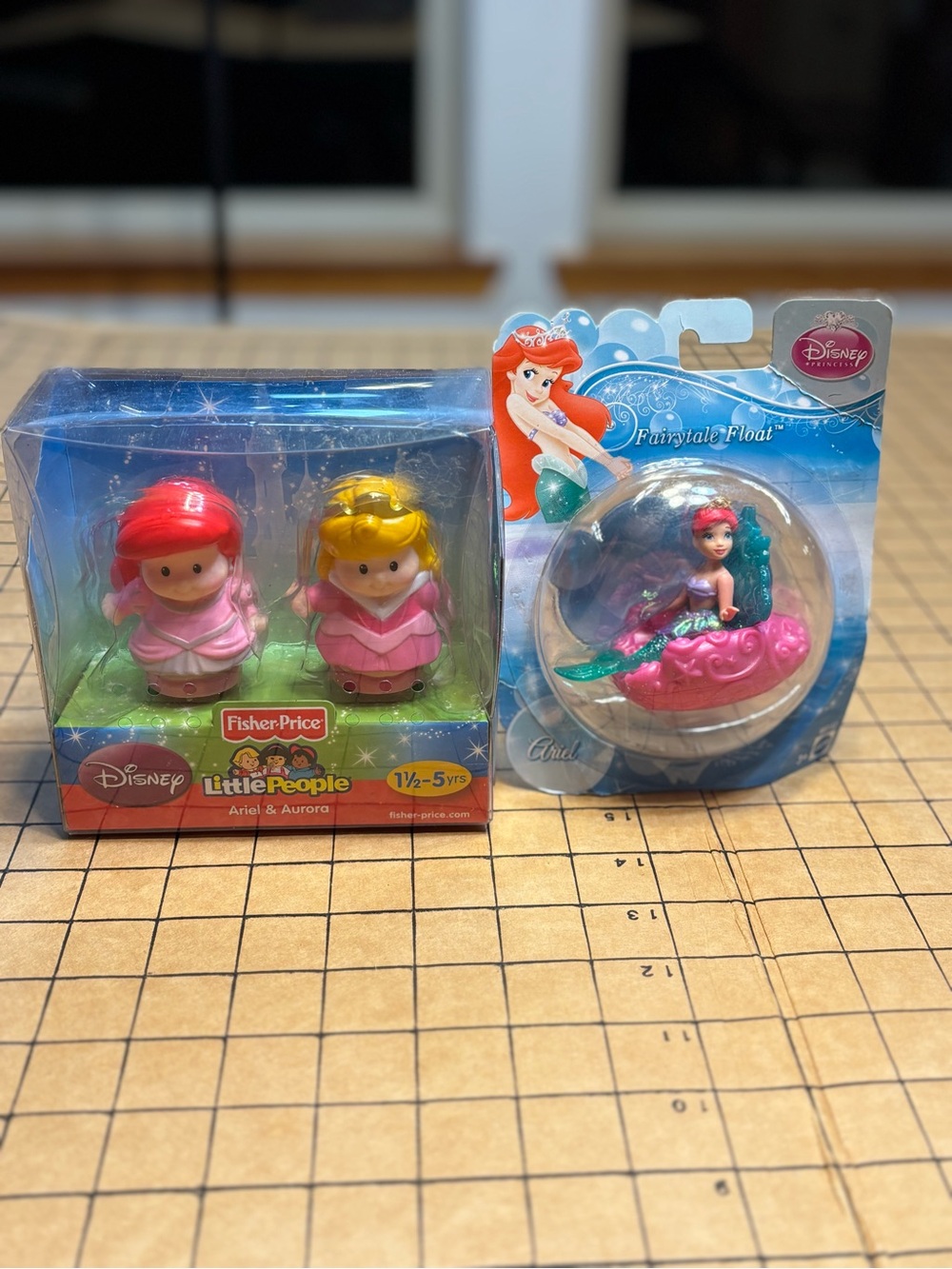 Fisher-Price Disney Little People Ariel & Aurora Set with Ariel Fairytale Float